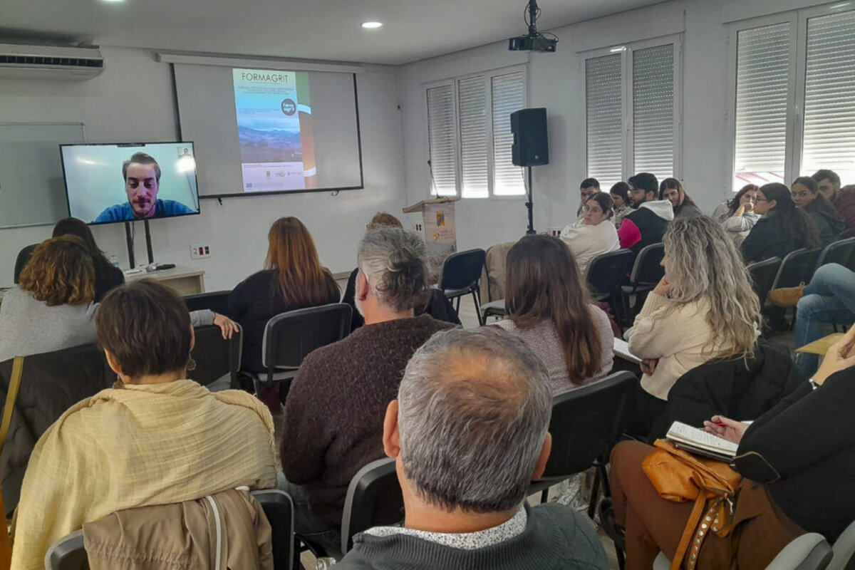 Formación de agricultores y emprendedores en torno al agroturismo